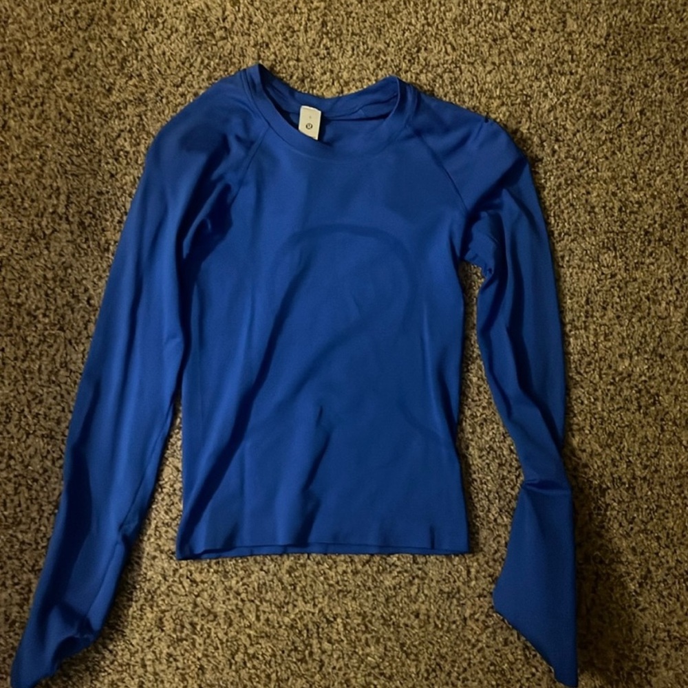 Lululemon Athletica Fitted Blue Long Sleeve Tee